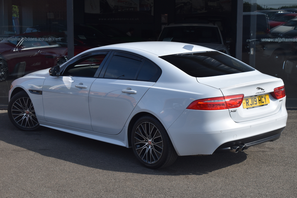 Jaguar XE 2.0D Landmark Saloon Euro 6 Ss RJ19HCY  #2
