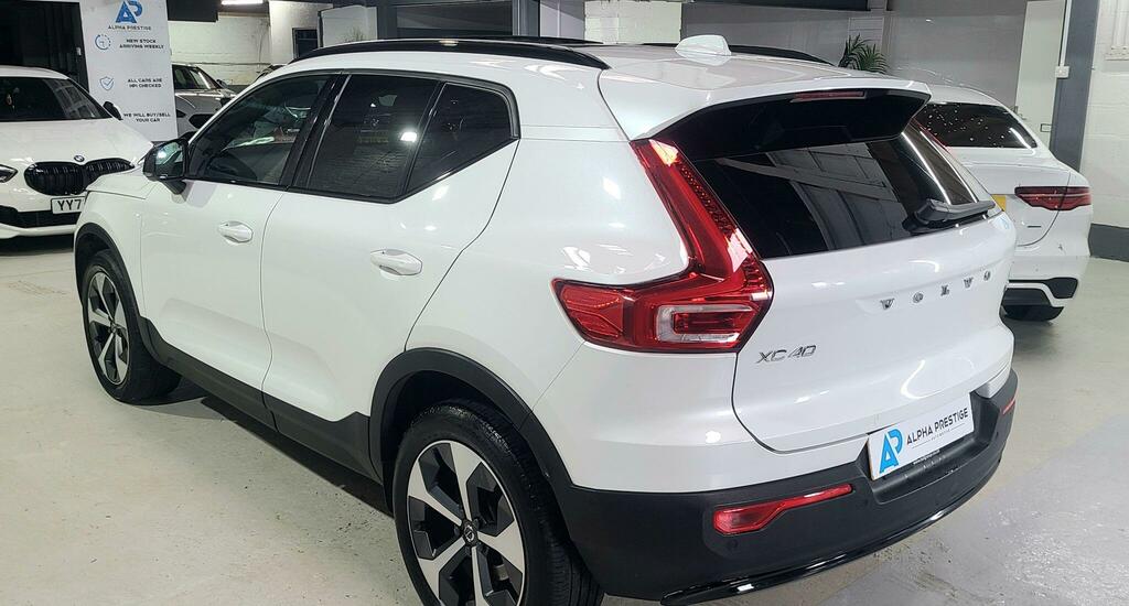 Volvo XC40 2.0 B3 Mhev Ultimate Dct Euro 6 Ss White #3