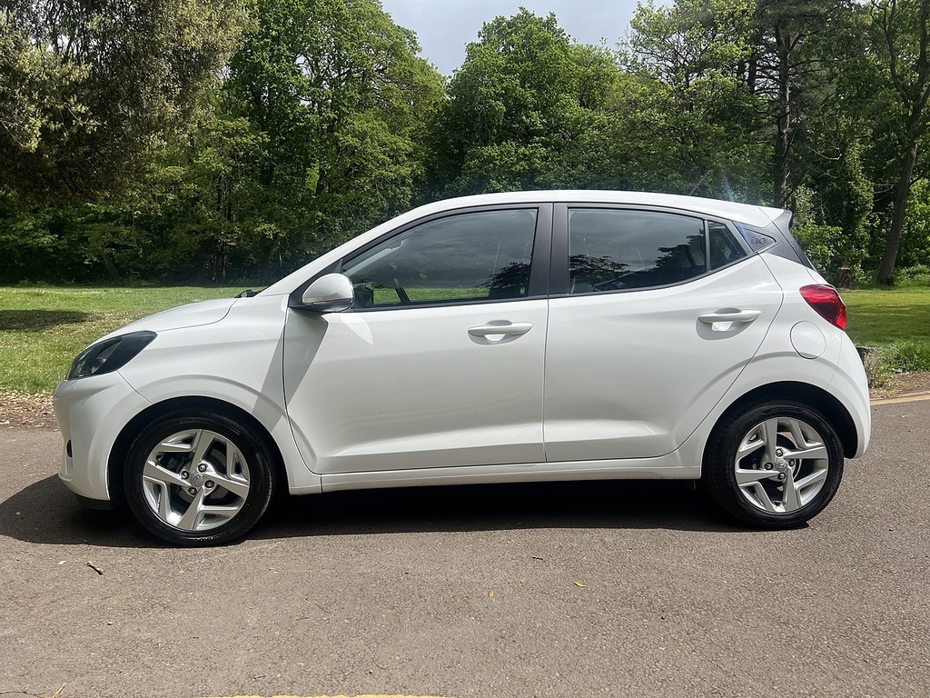 Hyundai I10 1.2 Se Connect 202121 MA21OTZ White #4
