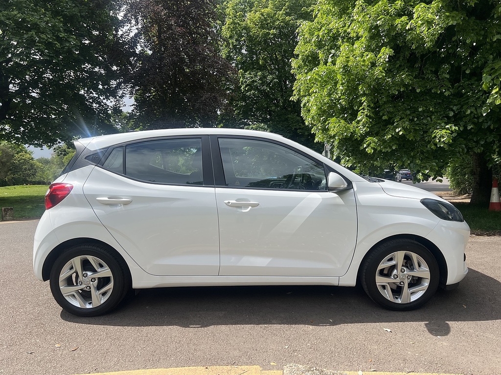 Hyundai I10 1.2 Se Connect 202121 MA21OTZ White #5