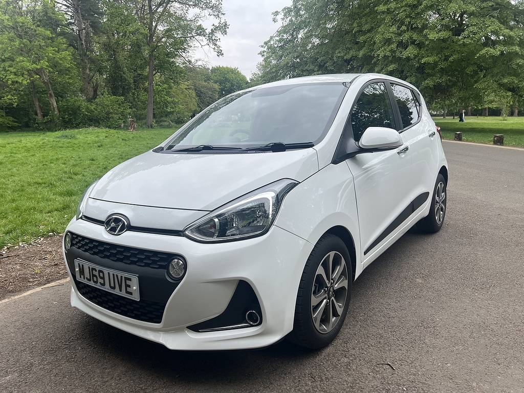 Hyundai I10 Premium Se 201969 MJ69UVE White #3