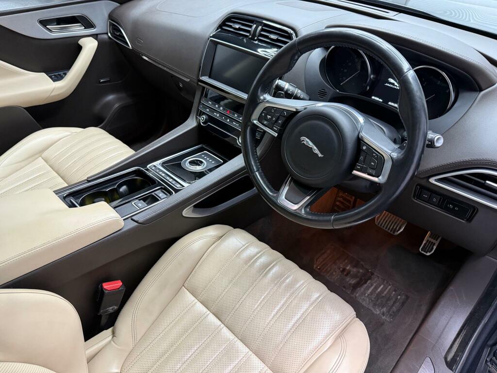 Jaguar F-Pace 2.0 D180 Portfolio Awd Euro 6 Ss OE19ETJ Grey #2