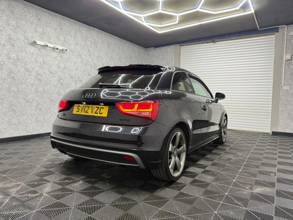 Audi A1 1.4 Tfsi Black Edition S Tronic Euro 5 SV12VZC Black #4