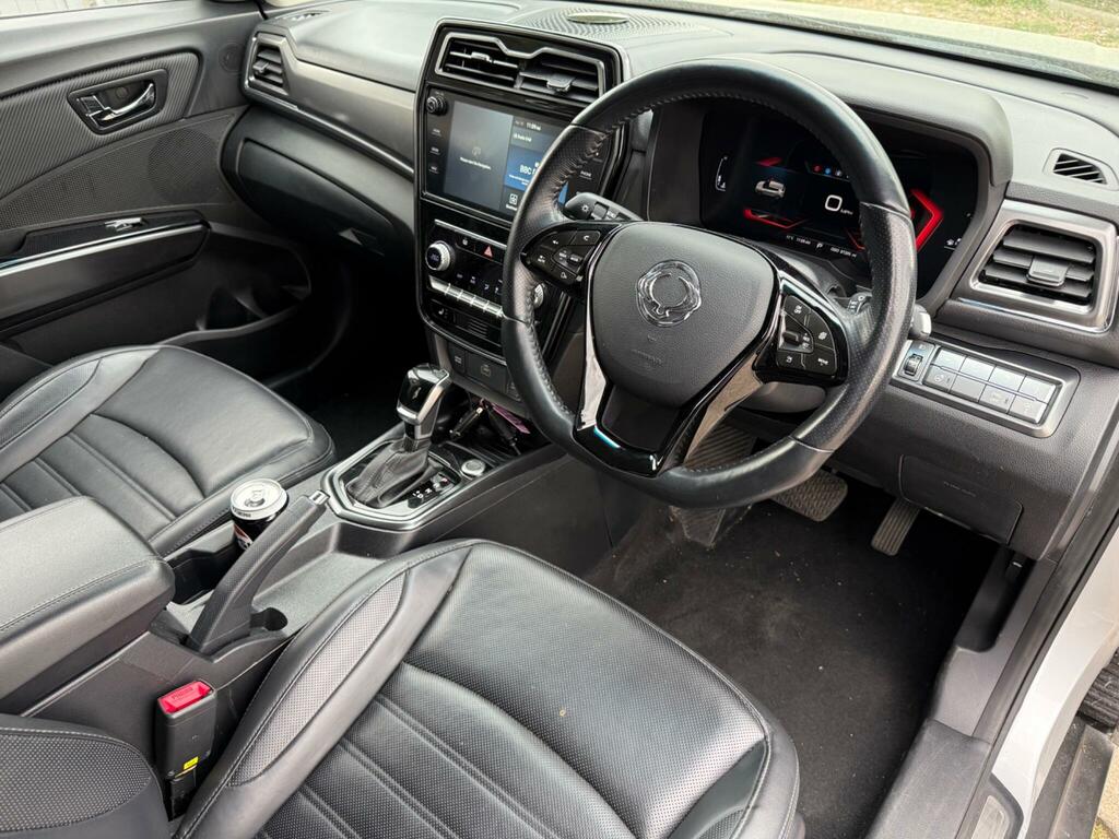 SsangYong Tivoli 1.5P Ultimate Nav Euro 6 Ss Silver #2