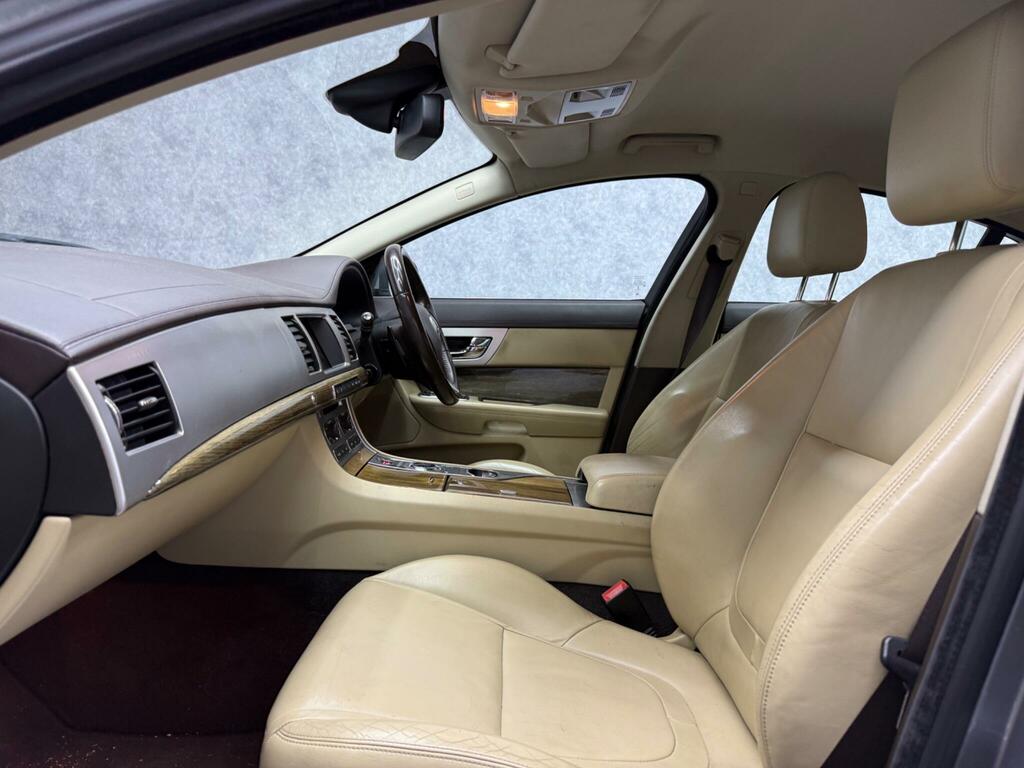 Jaguar XF 2.2D Premium Luxury Euro 5 Ss OY62SDX Grey #3