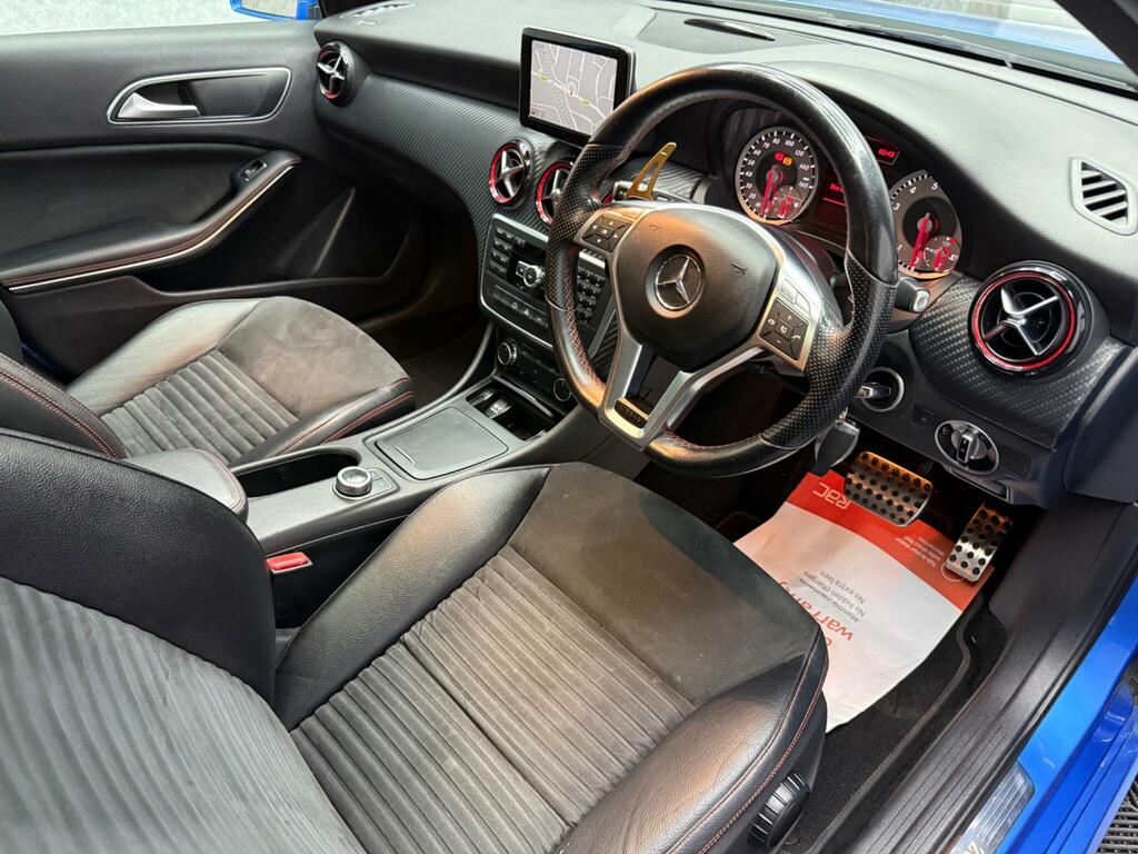 Mercedes-Benz A Class 2.0 A250 Blueefficiency Engineered By Amg 7G-dct E WU13JVF Blue #2