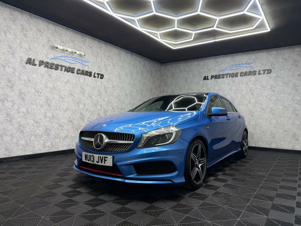 Mercedes-Benz A Class 2.0 A250 Blueefficiency Engineered By Amg 7G-dct E Blue