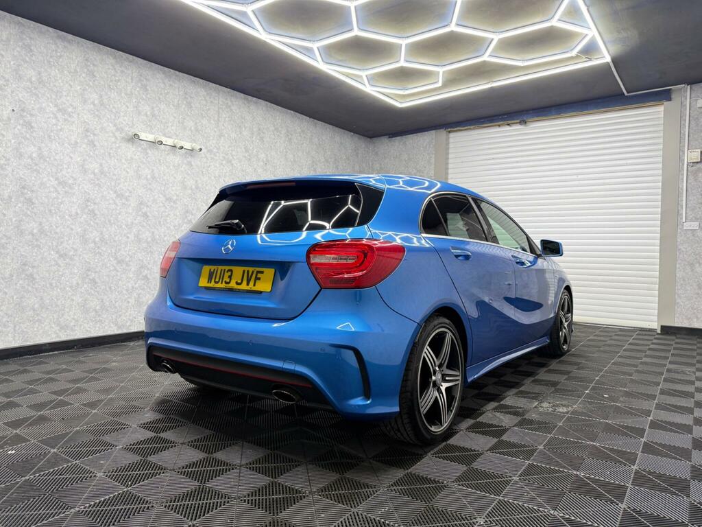 Mercedes-Benz A Class 2.0 A250 Blueefficiency Engineered By Amg 7G-dct E WU13JVF Blue #4