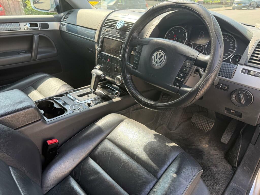 Volkswagen Touareg 3.0 Tdi V6 Altitude Silver #2