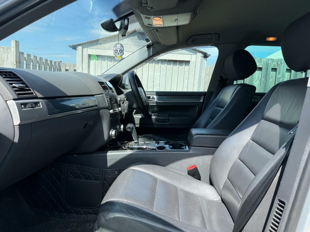 Volkswagen Touareg 3.0 Tdi V6 Altitude Silver #3