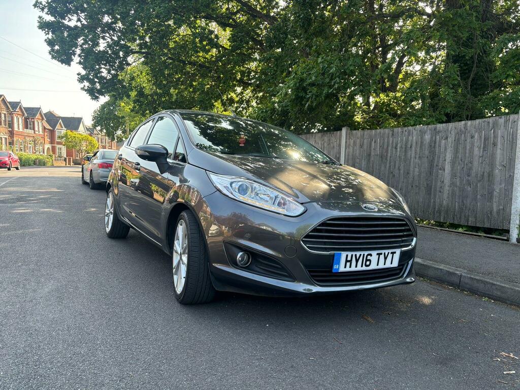 Ford Fiesta 1.5 Tdci Titanium Euro 6 HY16TYT Grey #2