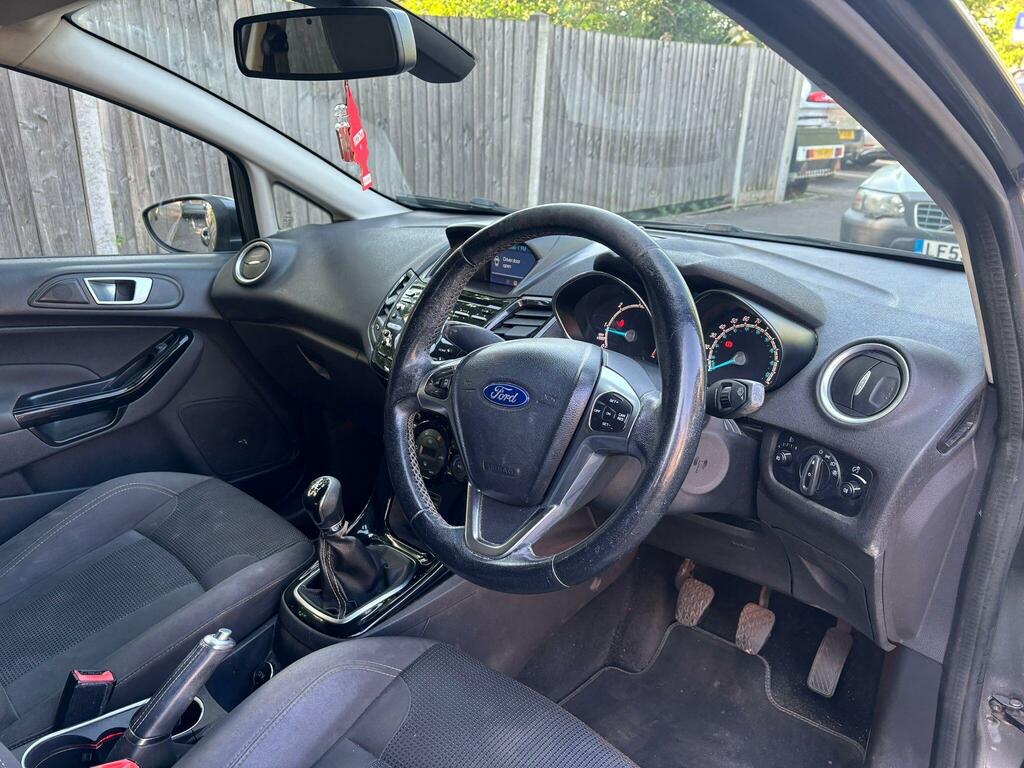 Ford Fiesta 1.5 Tdci Titanium Euro 6 HY16TYT Grey #4