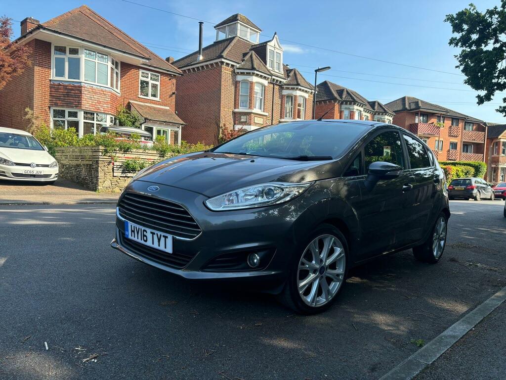 Ford Fiesta 1.5 Tdci Titanium Euro 6 Grey