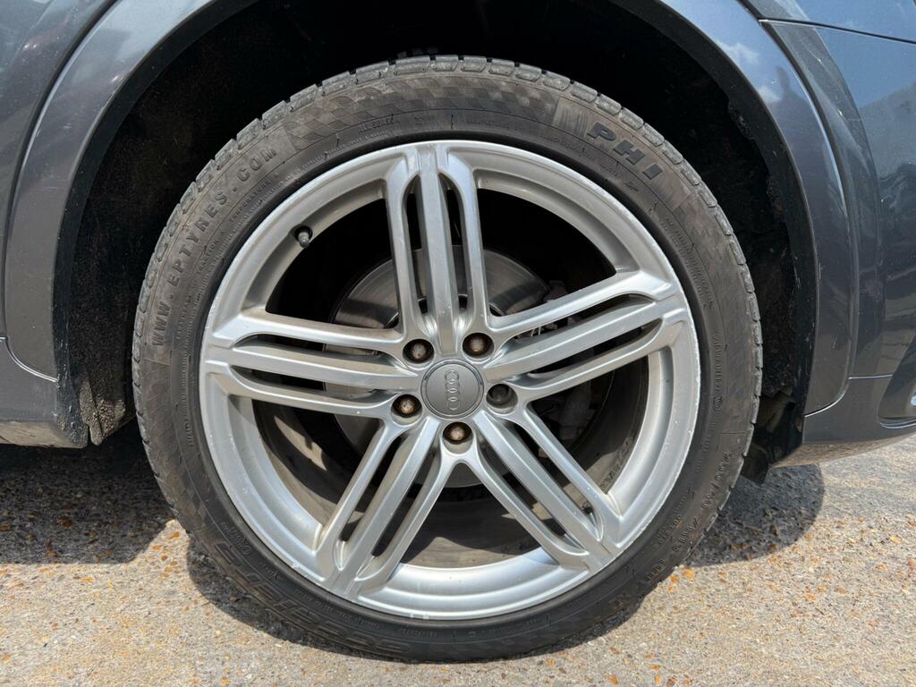Audi Q3 2.0 Tdi S Line Plus Quattro Euro 5 Ss DE64YSL Grey #4