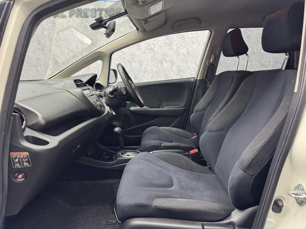 Honda Jazz 1.3H Ima Hs Cvt Euro 5 HY13OUE White #3
