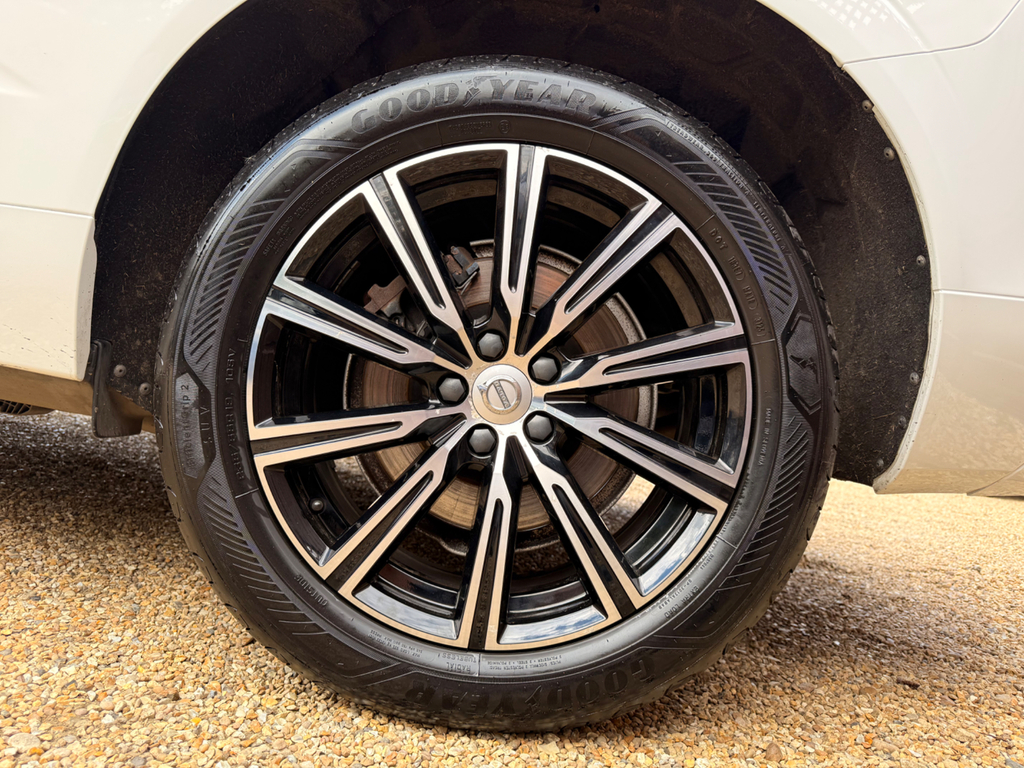 Volvo XC60 2.0 D5 Powerpulse Inscription Suv VGU379 #4