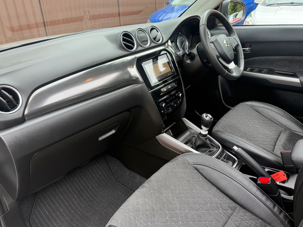 Suzuki Vitara 1.4 Boosterjet Mhev Sz5 Suv Hybrid Manu KU23LNR #2
