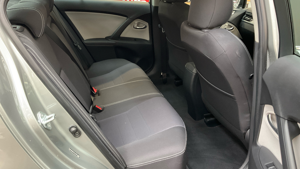 Toyota Avensis 1.8 V-matic Business Edition Saloon Man  #5