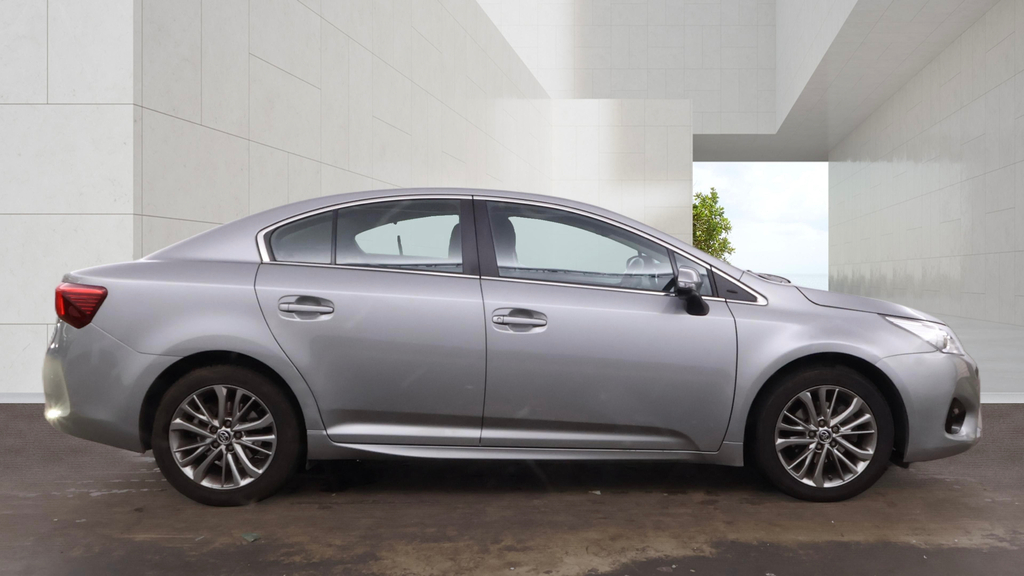 Toyota Avensis 1.8 V-matic Business Edition Saloon Man  #3