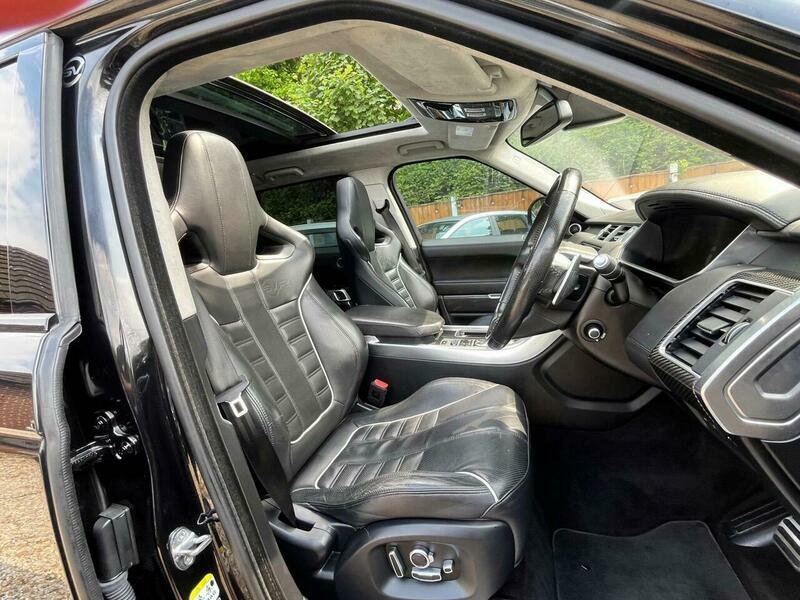Land Rover Range Rover Sport 5.0 V8 Svr Black #2