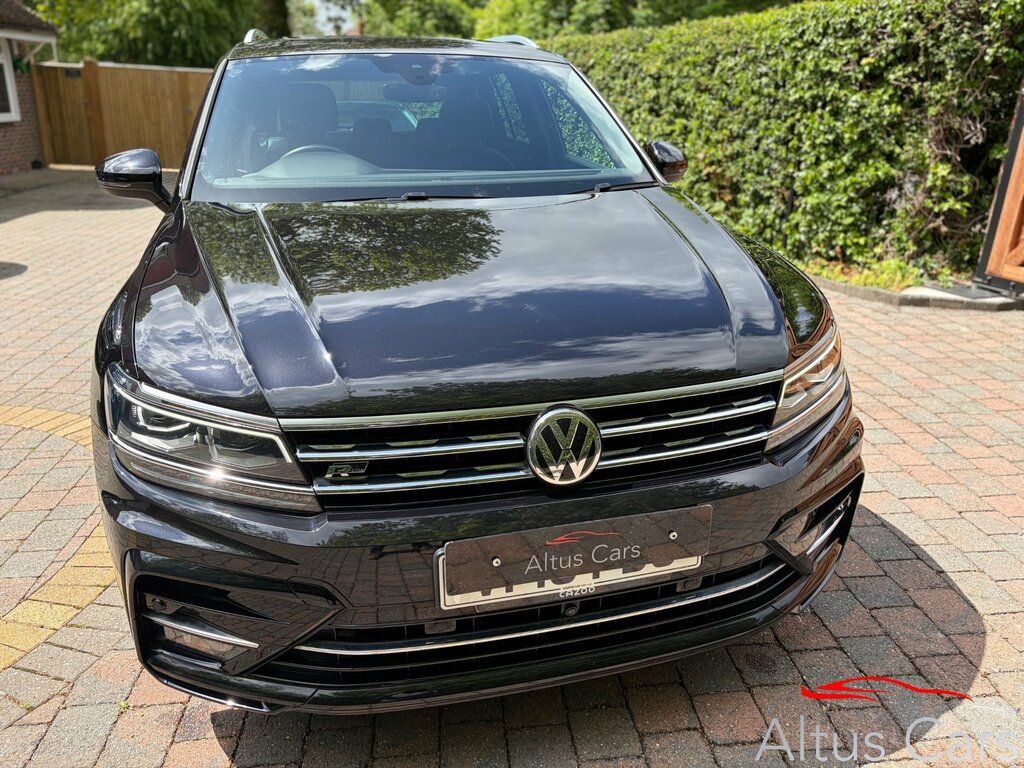 Volkswagen Tiguan 1.5 Tsi Evo R-line Suv Dsg Euro 6 Ss VF19FDO Black #4