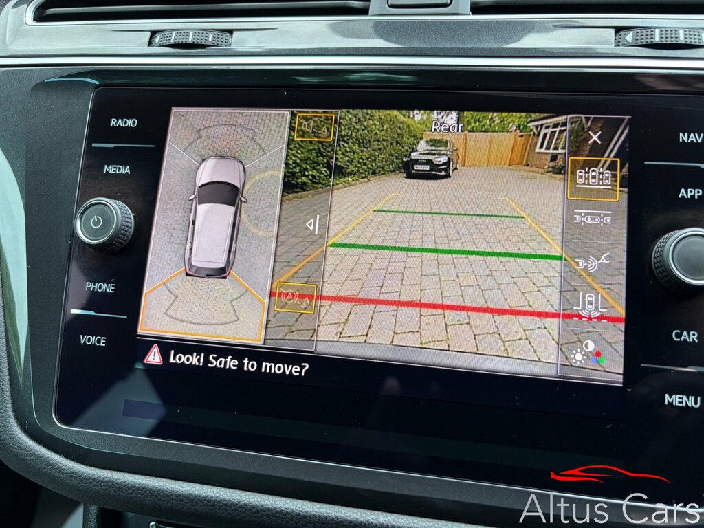Volkswagen Tiguan 1.5 Tsi Evo R-line Suv Dsg Euro 6 Ss VF19FDO Black #2