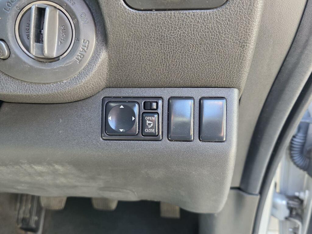 Nissan Pathfinder 4X4 2.5 Dci Acenta 201010 Silver #28