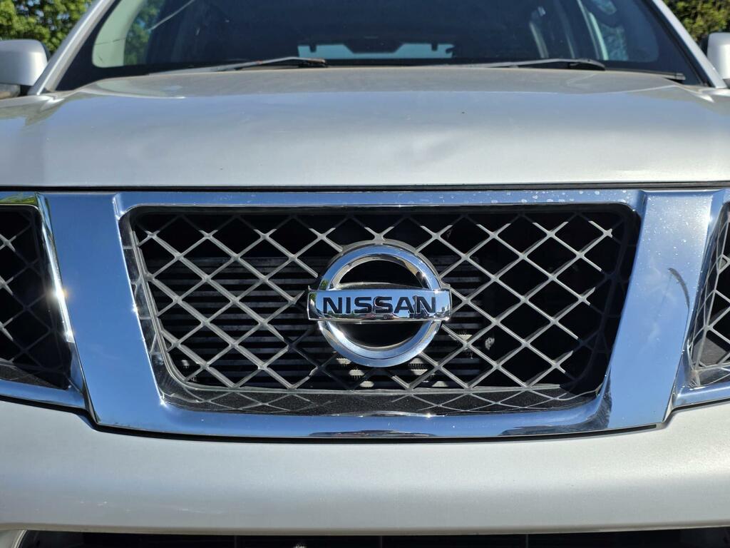 Nissan Pathfinder 4X4 2.5 Dci Acenta 201010 Silver #46