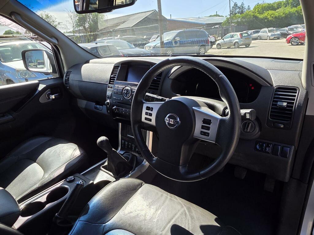 Nissan Pathfinder 4X4 2.5 Dci Acenta 201010 Silver #12