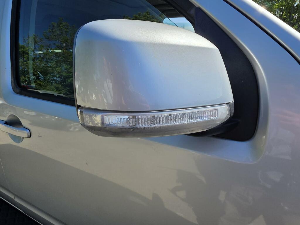 Nissan Pathfinder 4X4 2.5 Dci Acenta 201010 Silver #37