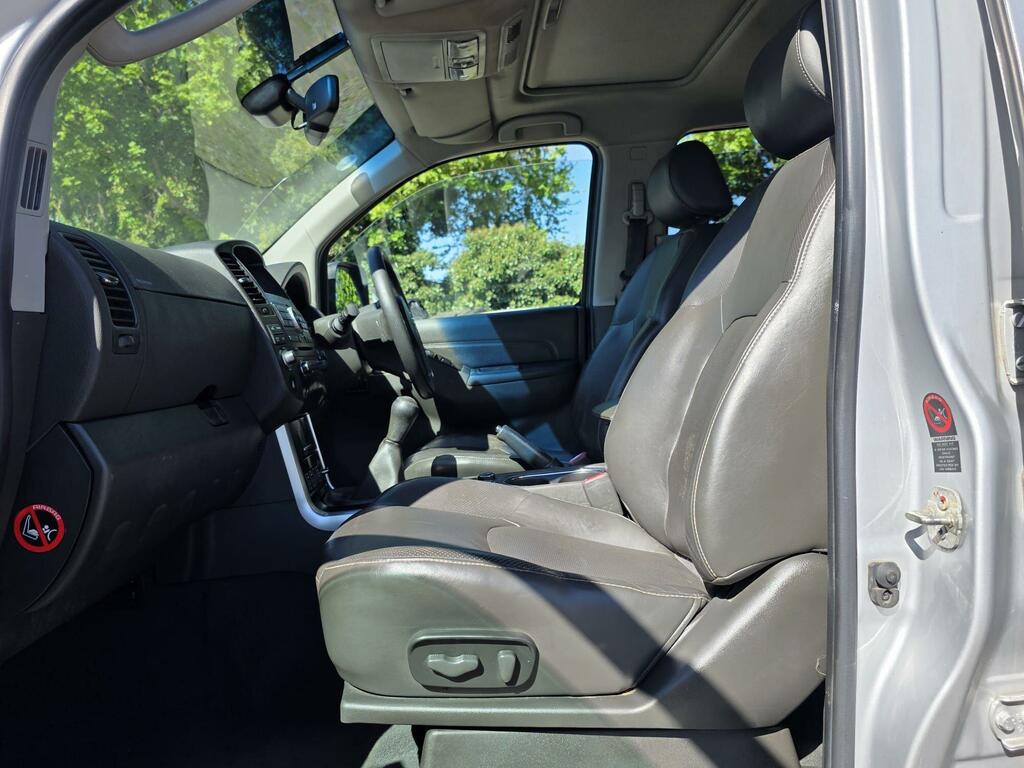 Nissan Pathfinder 4X4 2.5 Dci Acenta 201010 Silver #39