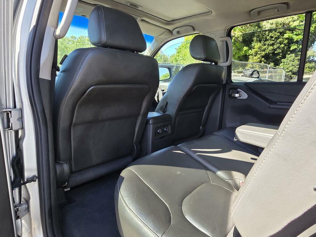 Nissan Pathfinder 4X4 2.5 Dci Acenta 201010 Silver #20