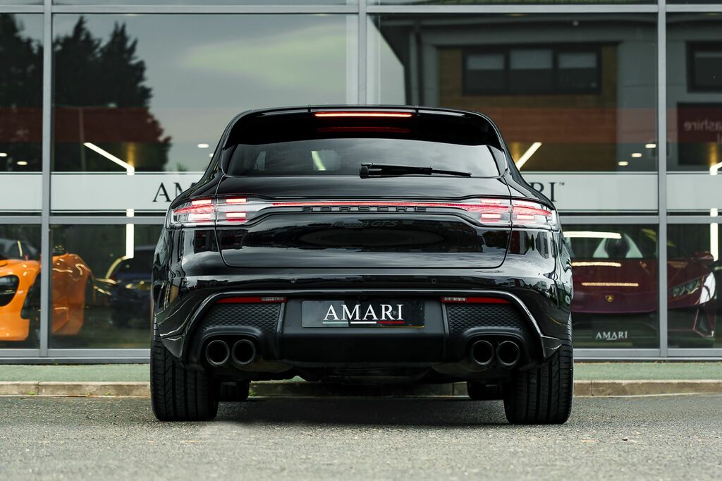 Porsche Macan Gts Black #5