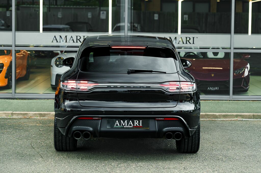 Porsche Macan Gts Black #6