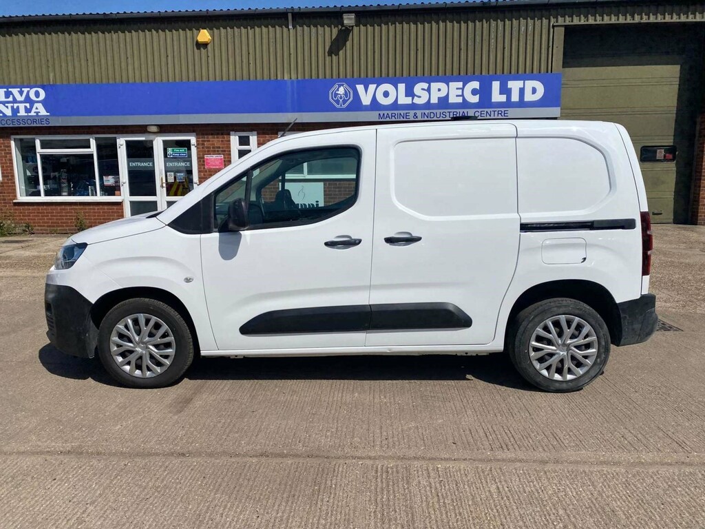 Citroen Berlingo Bluehdi 1000 Enterprise M Panel Van MD69ZKG White #4