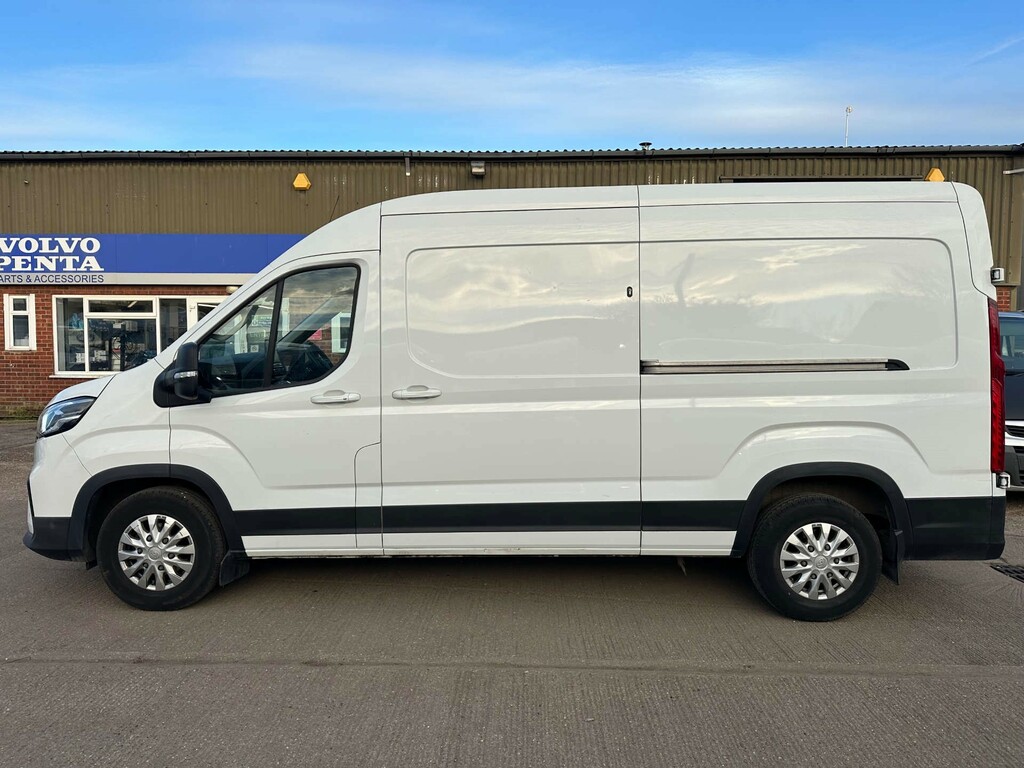 Maxus Deliver 9 D20 Lux Panel Van Fwd L3 H2 Euro 6 White #3