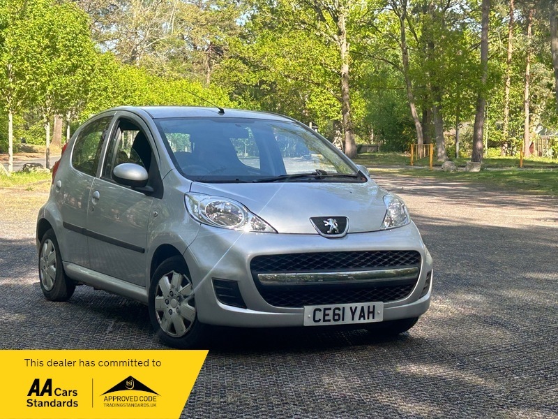 Peugeot 107 1.0 12V Urban Euro Silver
