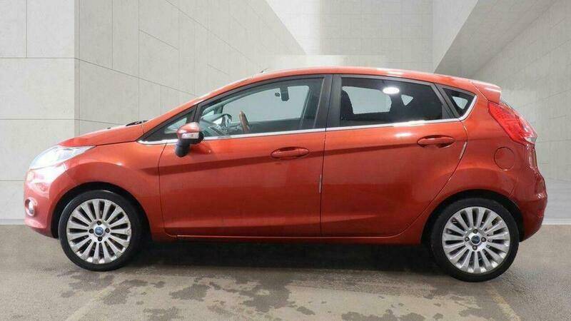 Ford Fiesta 1.4 Titanium EO09XZF Red #6