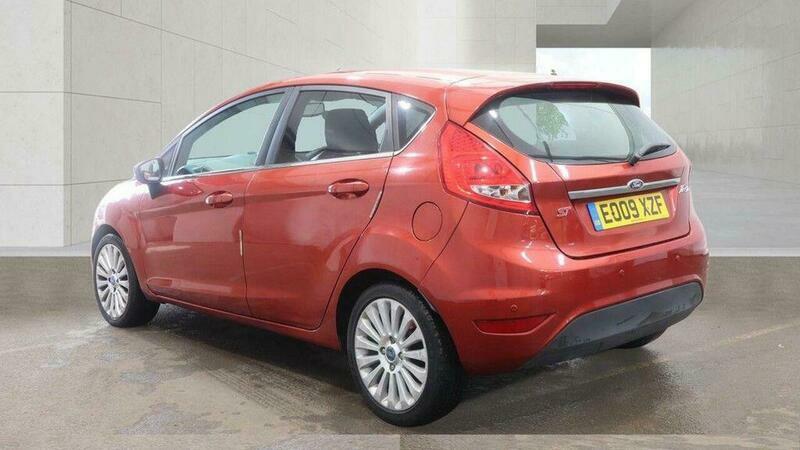 Ford Fiesta 1.4 Titanium EO09XZF Red #3