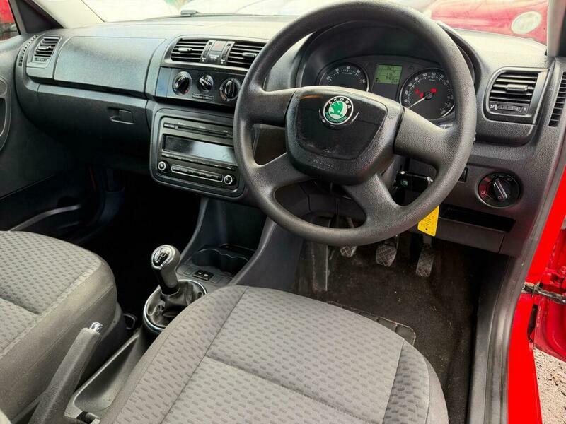 Skoda Fabia 1.4 Mpi Se Hatchback Red #3