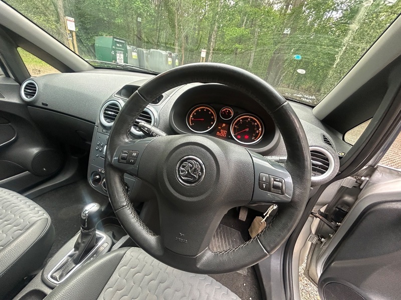 Vauxhall Corsa 1.4 16V Se AJ60UMG Silver #2