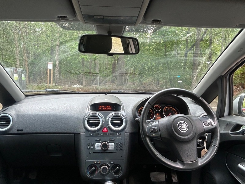 Vauxhall Corsa 1.4 16V Se AJ60UMG Silver #3