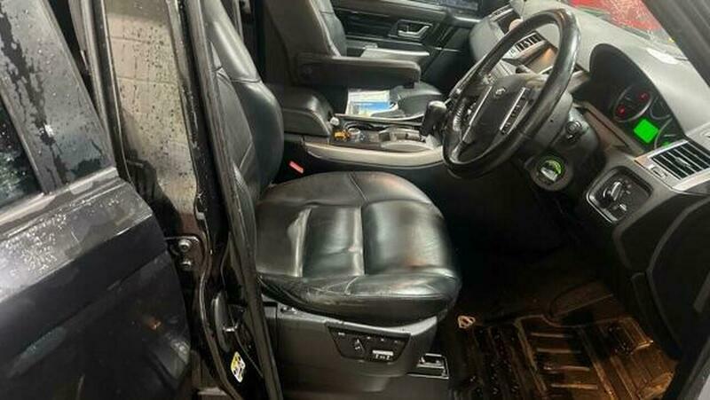 Land Rover Range Rover Sport 2.7 Td V6 Hse Black #4