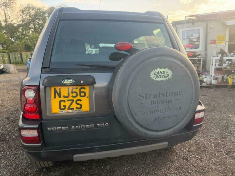 Land Rover Freelander 2 Adventurer Black #2