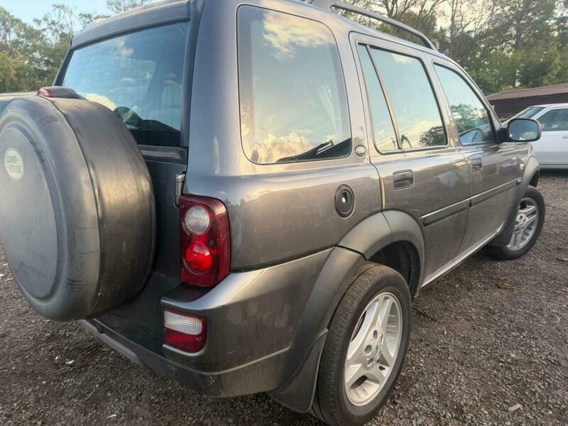 Land Rover Freelander 2 Adventurer Black #8