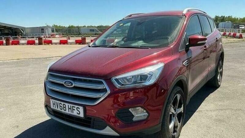 Ford Kuga 2.0 Tdci Titanium Powershift HV68HFS Red #4