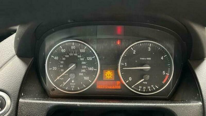 BMW X1 2.0 20D Se Steptronic FY61BFN Silver #4
