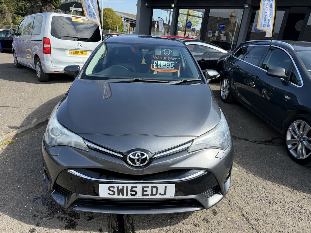 Toyota Avensis Saloon 2.0 D-4d Excel 2015 Grey