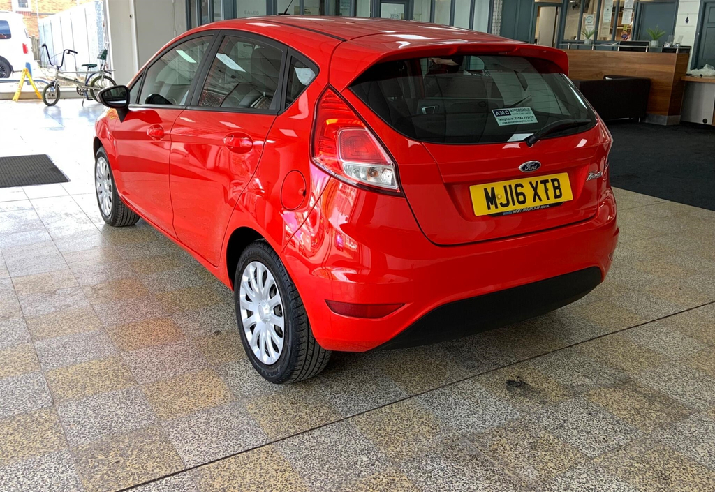 Ford Fiesta 1.25 Style Euro 6 MJ16XTB Red #5