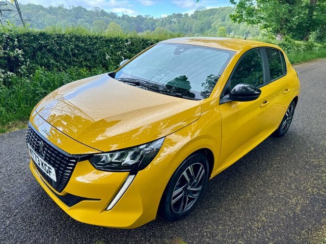 Peugeot 208 1.2 Puretech Active Premium Hatchback MT73KGF Yellow #2